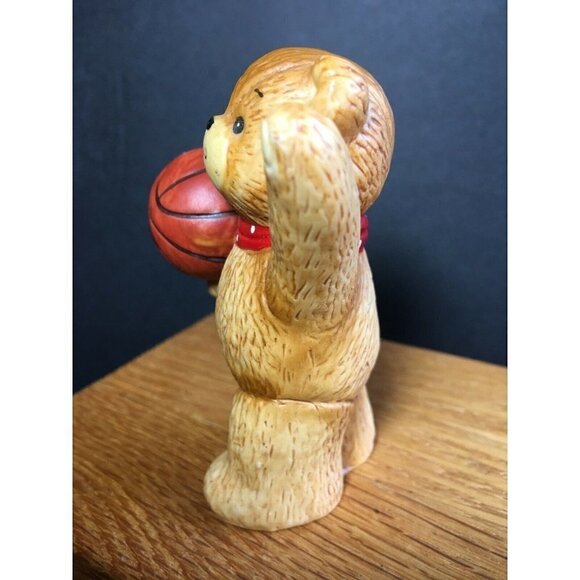 Lucy & Me Basketball Teddy Bear Figurine Rigg ENESCO 1980 “Unbearably Cute!” - Picture 3 of 5